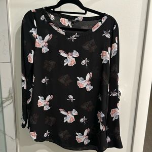 Black floral long sleeve top